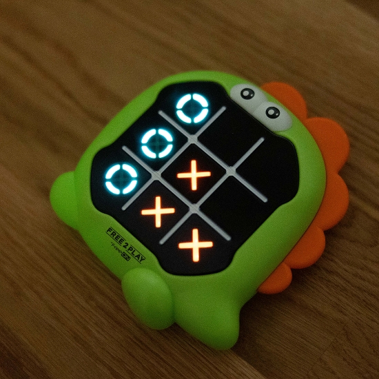 Slika Igra križić i kružić dino 86601 FREE 2 PLAY