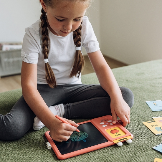 Slika Interaktivni LCD tablet s karticama 2u1, pink 86946 FREE 2 PLAY