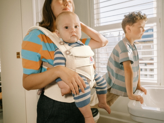 Slika Classic Mesh nosiljka Luminous Ivory Ergobaby  Omni 