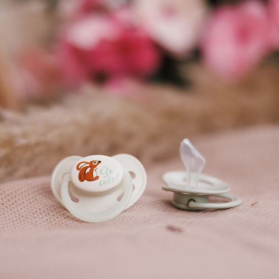 Slika Anatomska slikonska duda GLOW 6-18 mj, 2 kom BabyOno 