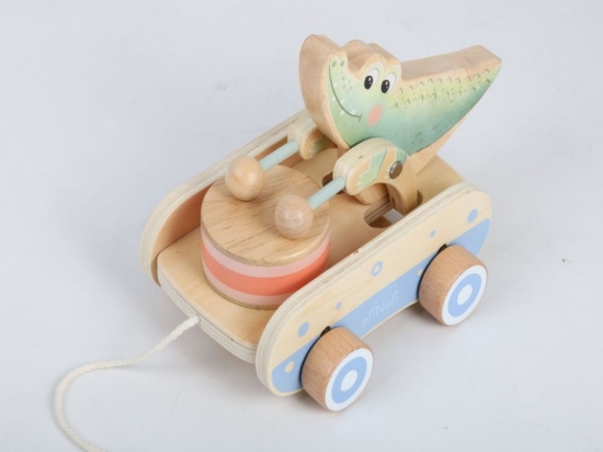 Slika Drvena igračka na povlačenje – bubnjajući krokodil