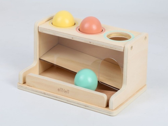 Slika Prozirna kutija s kuglicama