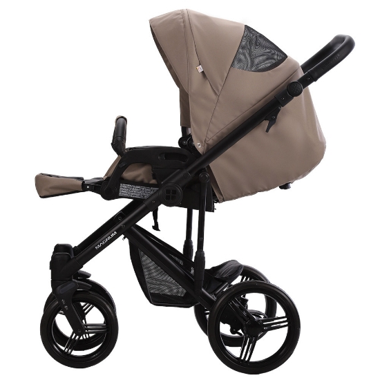 Slika Dječja kolica Bebetto Magnum Light 01/CZA 4u1 B