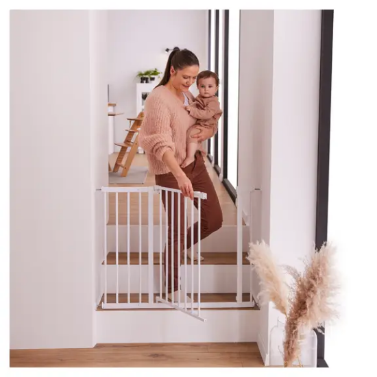 Slika Zaštitna ograda za vrata i stepenice Open N Stop 2 Set + 9 cm – bijela Hauck 