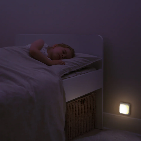 Slika Cube B Noćno svjetlo Finley Fawn - Cloud B