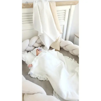 Slika Posteljina- set prekrivač sa volanom + jastuk sa jastučnicom - Muslin - MimiNu