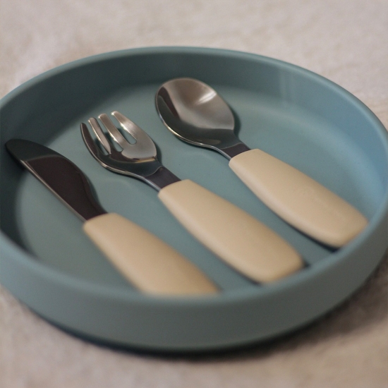 Slika Set pribora za jelo od nehrđajućeg čelika sa silikonskom ručkom 12 m+ Take&amp;Match, Desert Sand PETITE&amp;MARS 