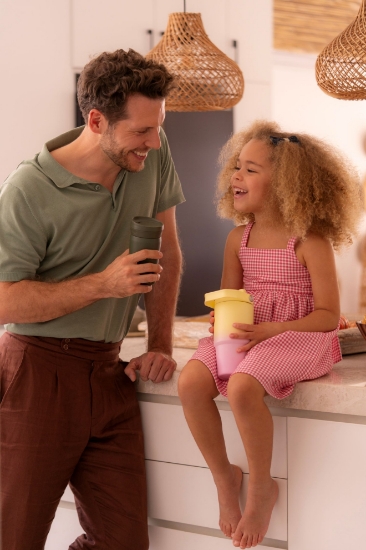 Slika 600ml Termo Boca Tumbler Glow Up Pink Yellow Citron 