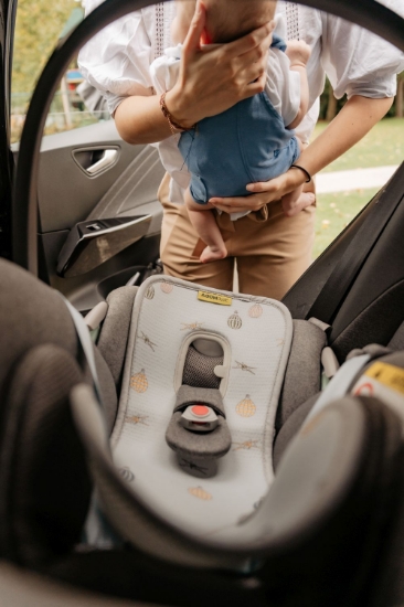 Slika Zračna Podloga za autosjedalicu grupa 0, Air Traffic AeroMoov 