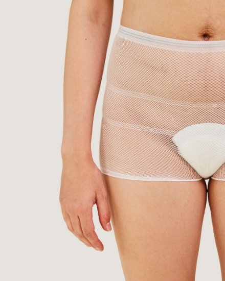 Slika Mrežaste gaćice, perive do 10 bijele, 4 kom (stara 7000) Carriwell 