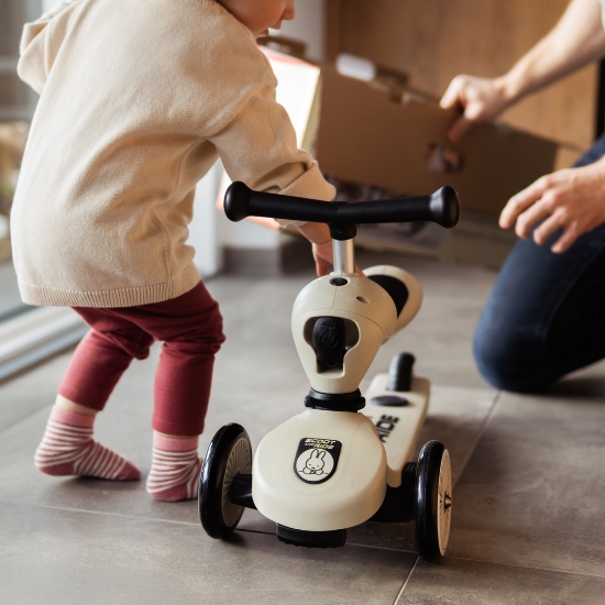 Slika Dječja guralica i romobil Highwaykick 1 Push and Go Miffy - Scoot&Ride