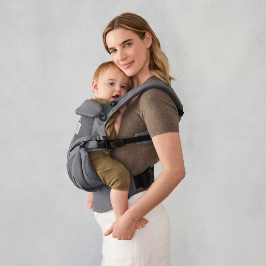 Slika Ergobaby Omni Classic Mesh nosiljka Charcoal Grey