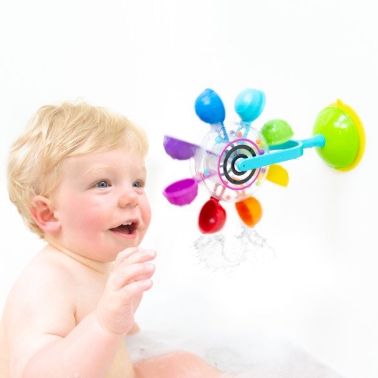 Slika Sassy Whirling Waterfall vodopad s kuglicama