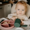 Slika Silikonski okrugli tanjur s odjeljcima i vakuumom 6 m+ Take&amp;Match, Sweet Pea PETITE&amp;MARS