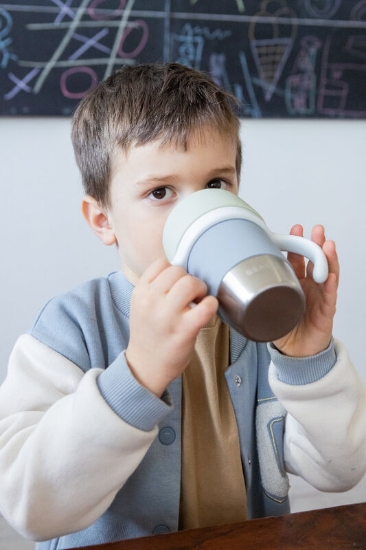 Slika Termo šalica za trening pijenja Click and drink Pebble - Beaba