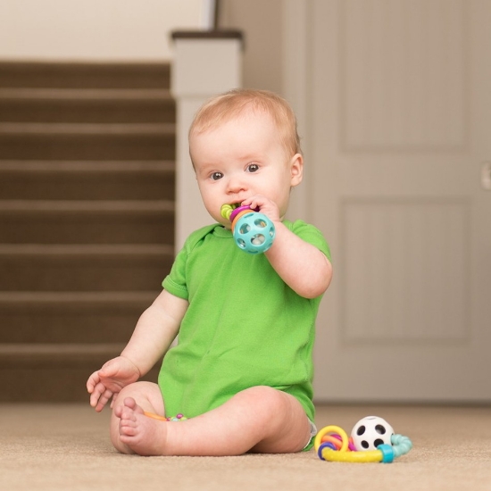 Slika Sassy Peek-a-Boo Beads zvečka s perlicama