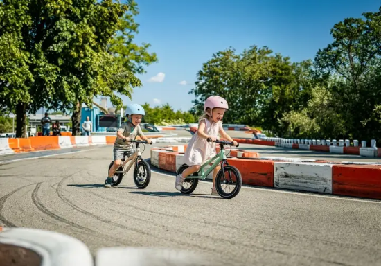 Slika Bicikl bez pedala s ručnom kočnicom Racer Coconut White Zopa 