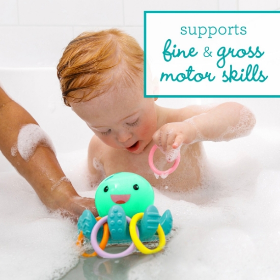 Slika Infantino igračka za kupanje Octopod Light Up Ring Catcher