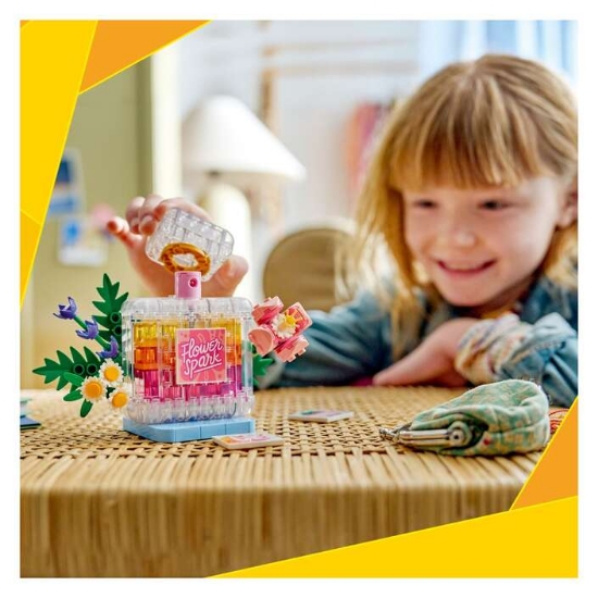 Slika LEGO® CREATOR 31383 Bočica za parfem s cvijećem