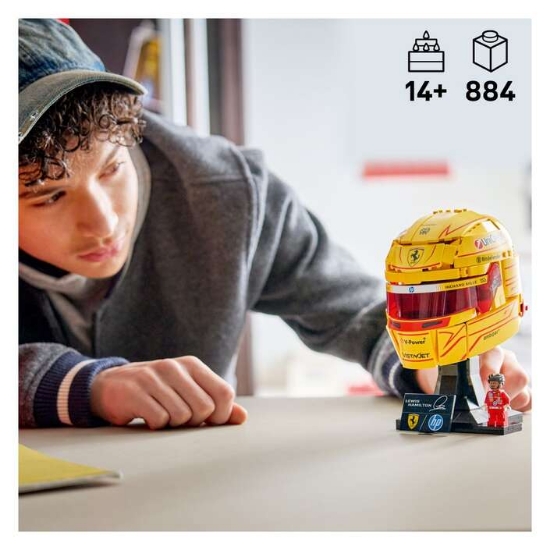 Slika LEGO® EDITIONS FORMULA 1 43022 Scuderia Ferrari HP Lewis Hamilton – kaciga
