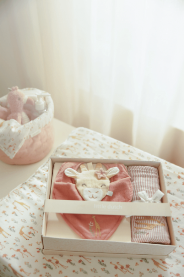 Slika Gift box Giraffe - Little Dutch