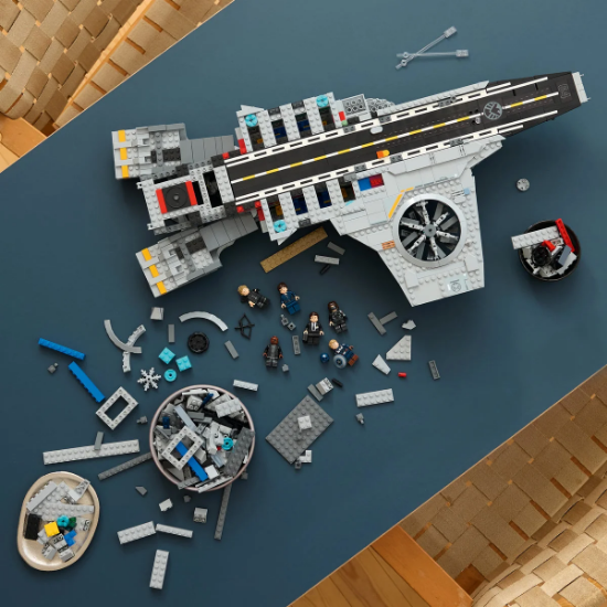 Slika LEGO® SUPER HEROES 76354 Nosač helikoptera SHIELD-a