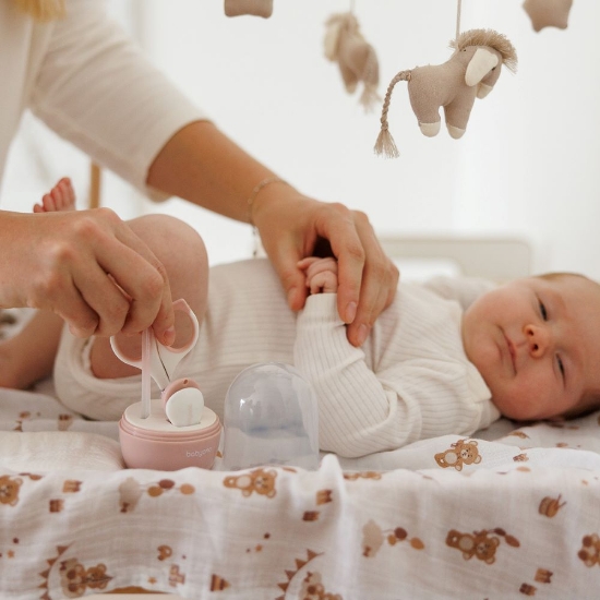 Slika Set za manikuru u kutijici, pastelno rozi BabyOno 